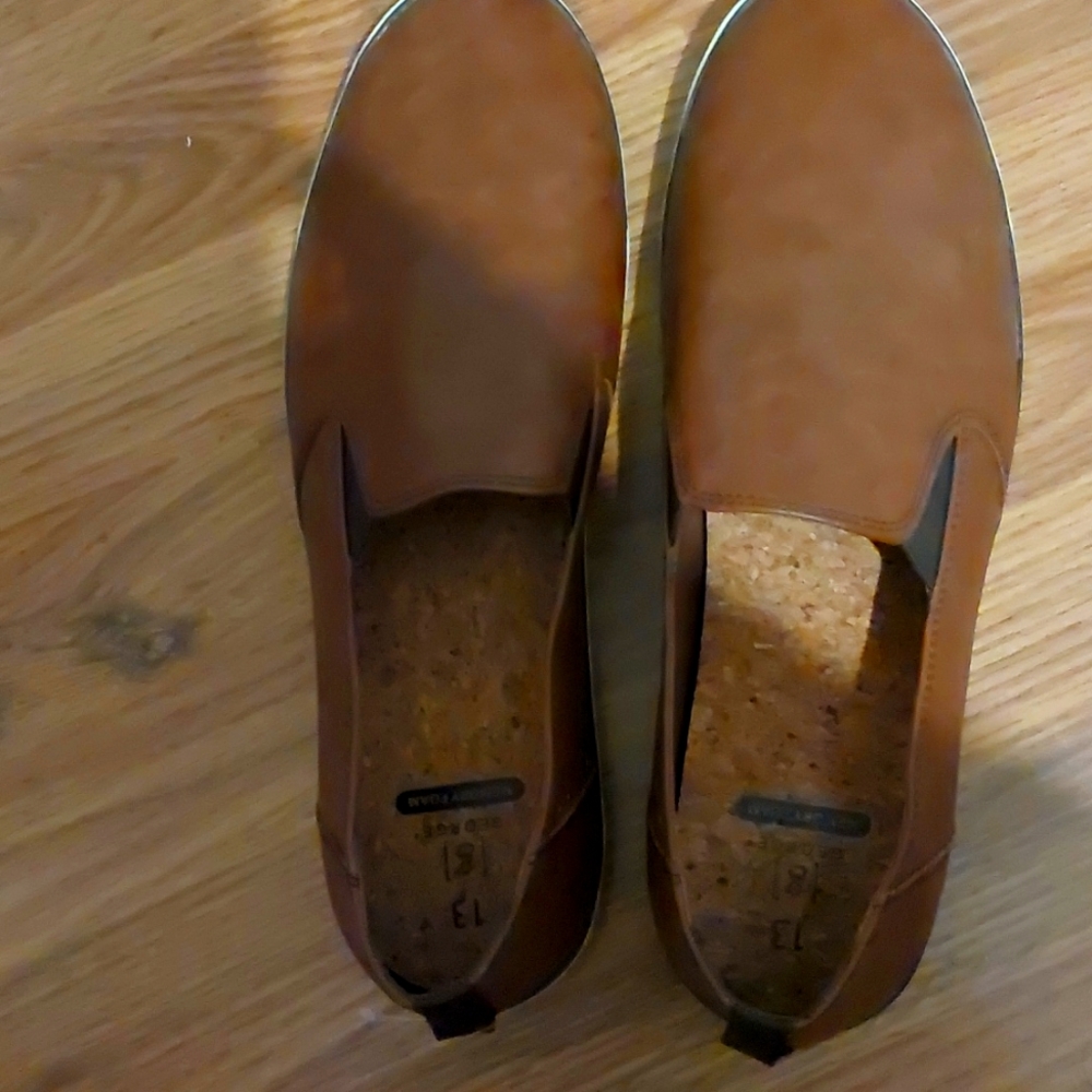 Size 13 brown shoes